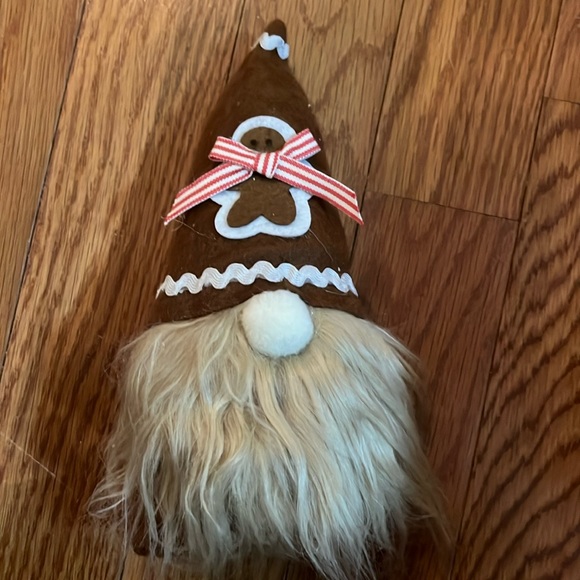 Gingerbread plush gnome Christmas decor - Picture 5 of 5